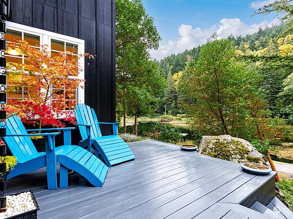 4th image of 3046 Dogwood Terrace