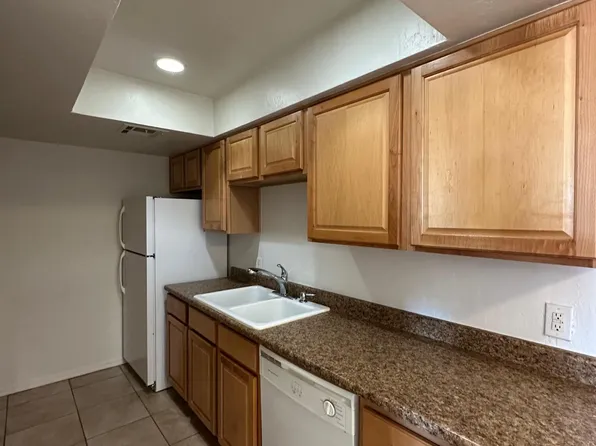 455 W Kelso St APT 236, Tucson, AZ 85705