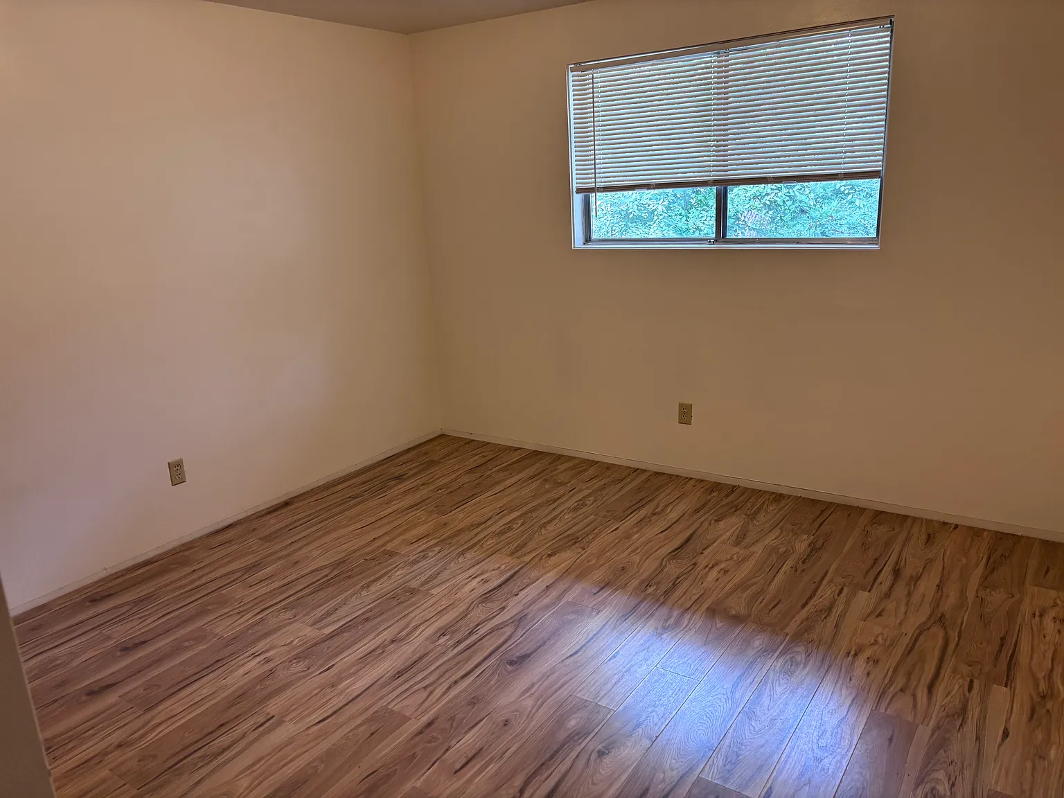 2 bed, 1092 sqft, $1,475 — Photo 1