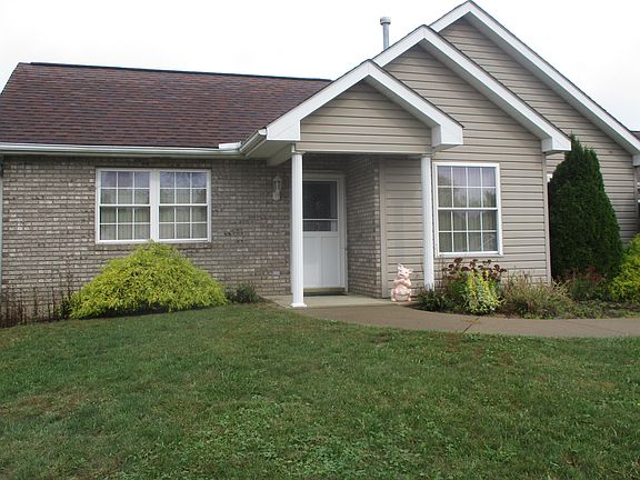 2nd image of 122 Columbus Dr