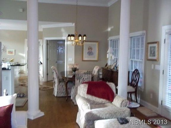 5th image of 506 Country Club Dr