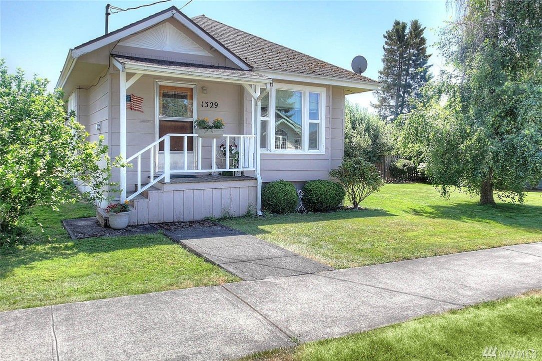 1329 Porter St, Enumclaw, WA 98022 Zillow