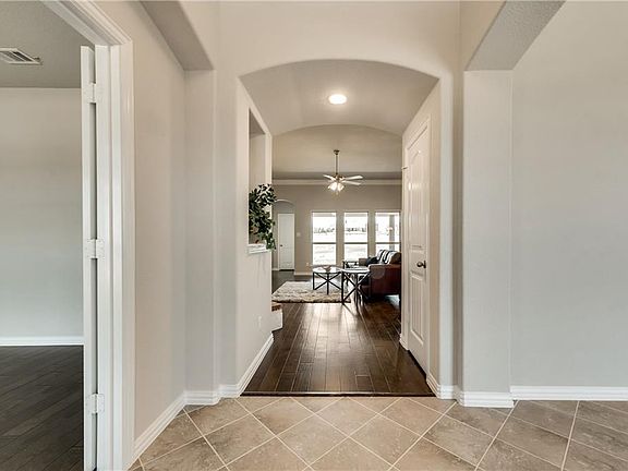 3rd image of 2951 Luke Dr