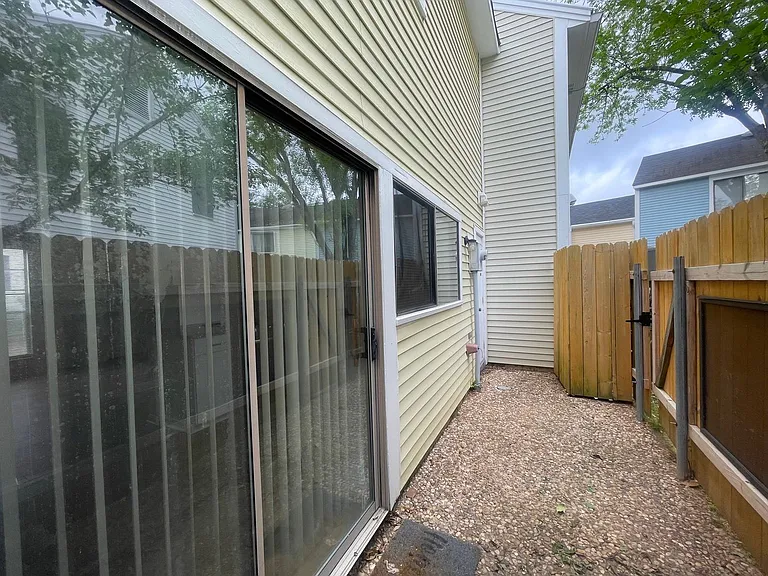 176 Settlers Bnd — Photo 12