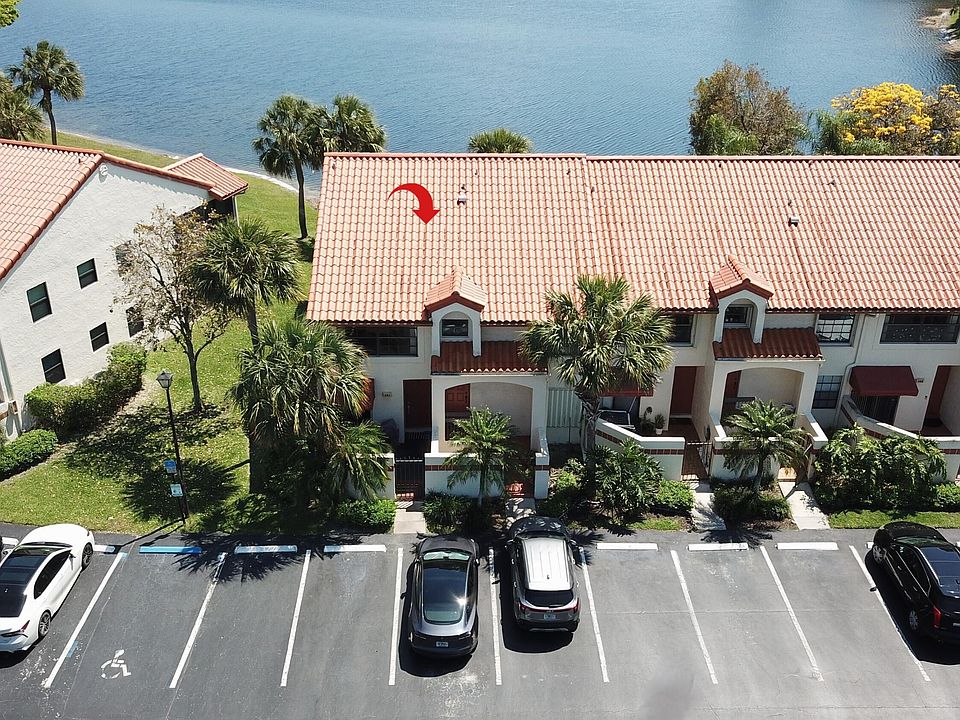 1st image of 302 Liberty Court