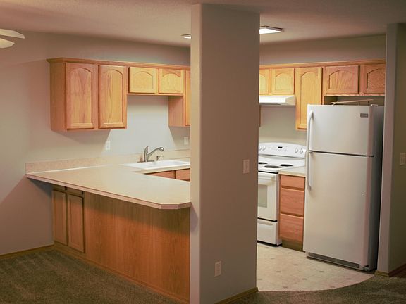4th image of 767 SE 8th Ave