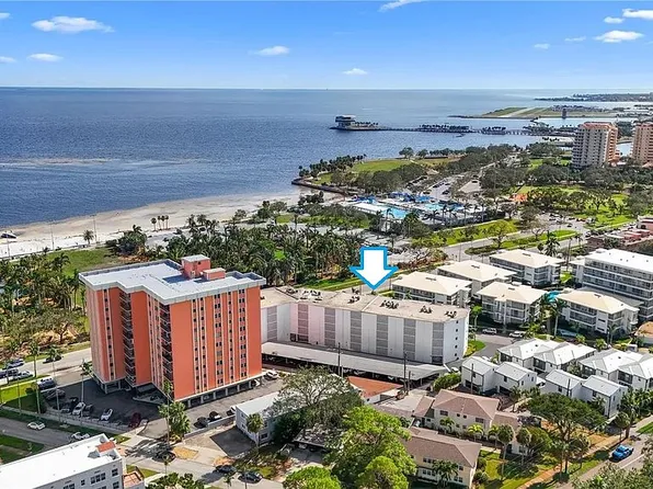 1100 N Shore Dr NE Unit 307, Saint Petersburg, FL 33701