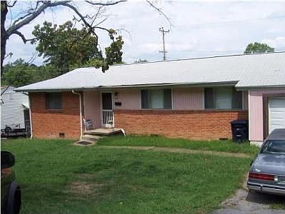 2nd image of 3517 Cathy Ln