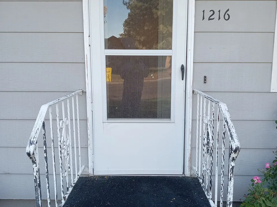 1214 & 1216 SW 11th St
