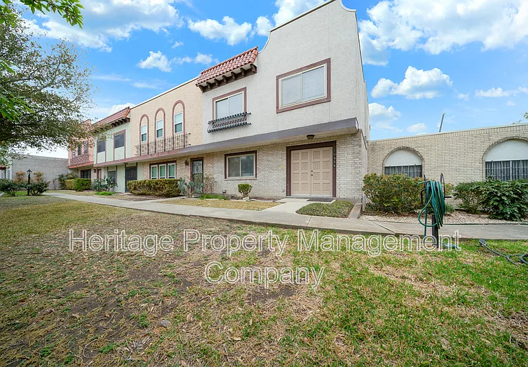 10958 Crown Park — Photo 33