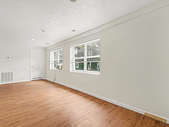 5th image of 2048 4th Ave