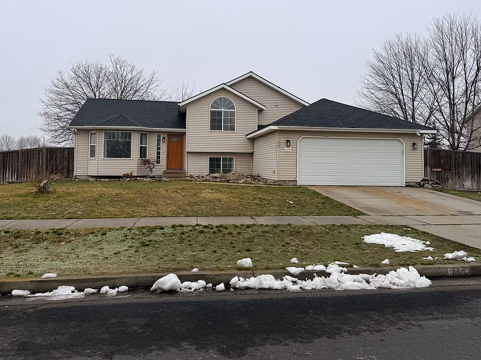 1st image of 8104 N Ainsworth Dr