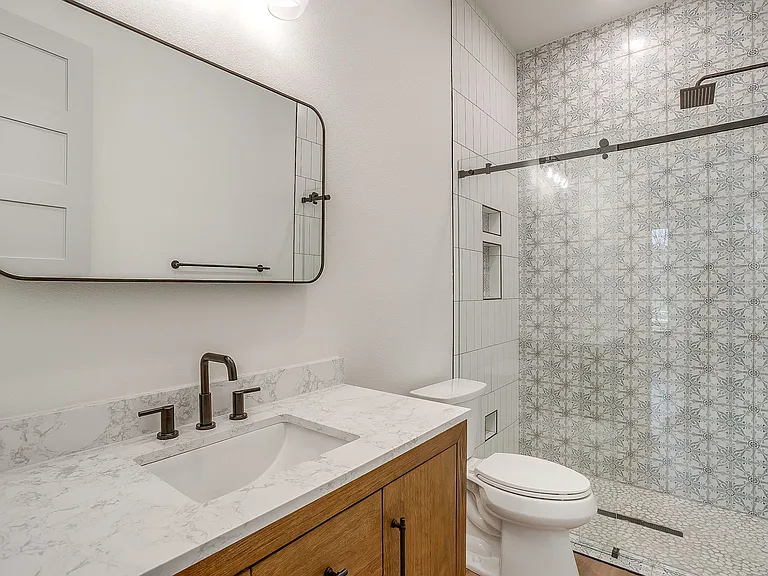 2705 Gordon Ave — Photo 29