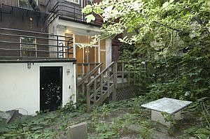 4th image of 36 Bedford Ave