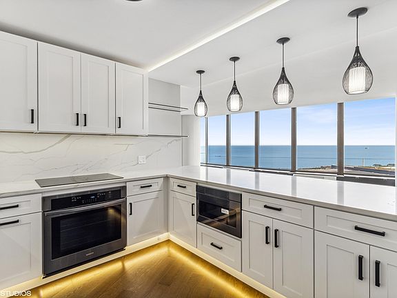 5th image of 505 N Lake Shore Dr APT 2505