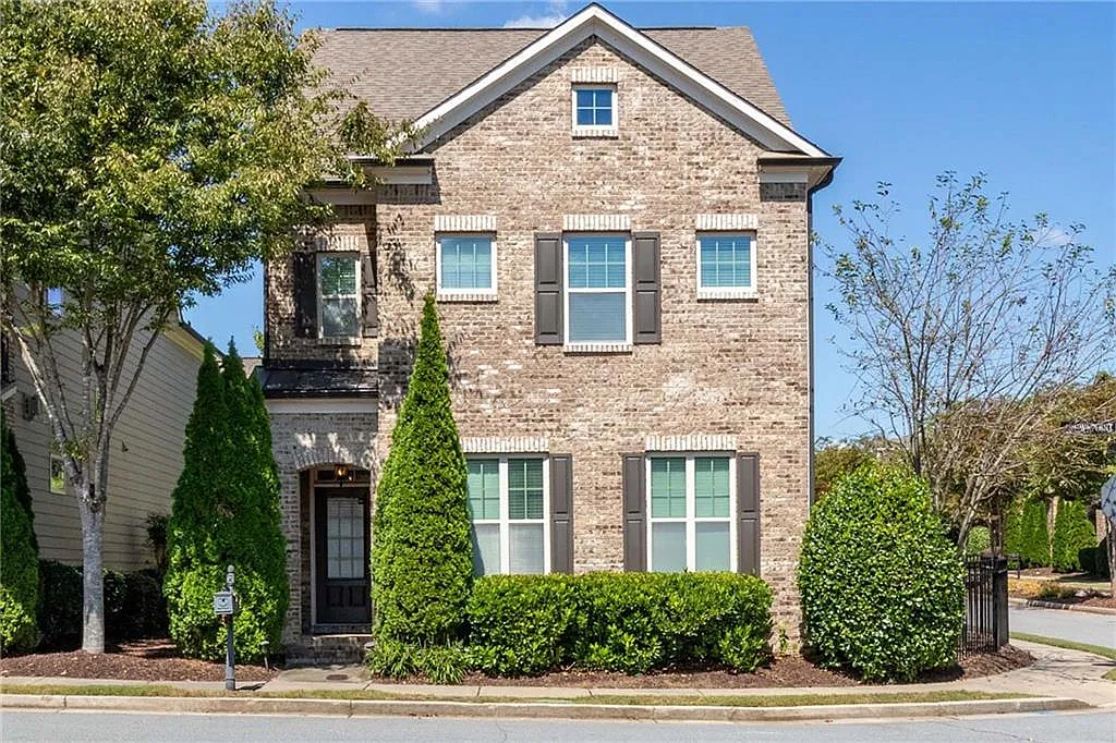 4 bed, 3.5 bath, 2732 sqft, $3,850 — Photo 1