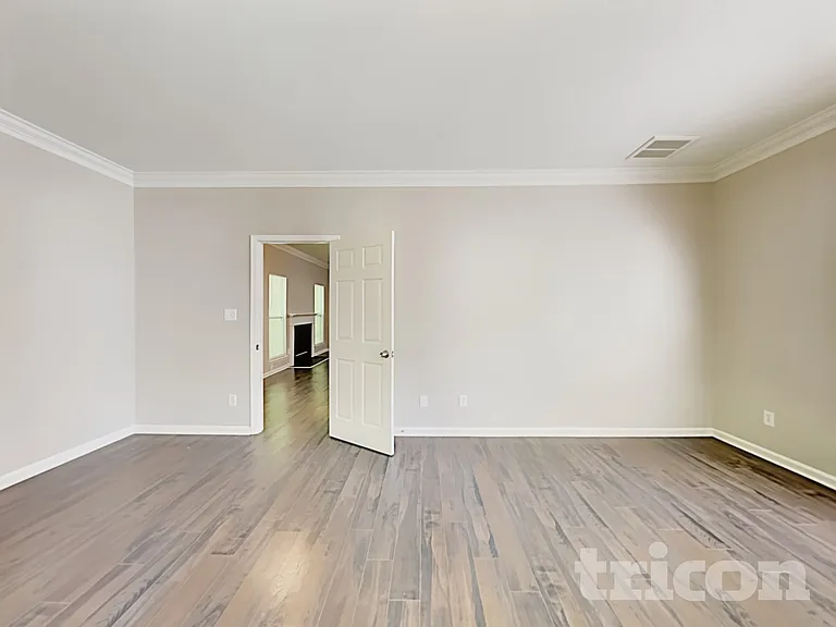 7825 Pence Pond Ln — Photo 7