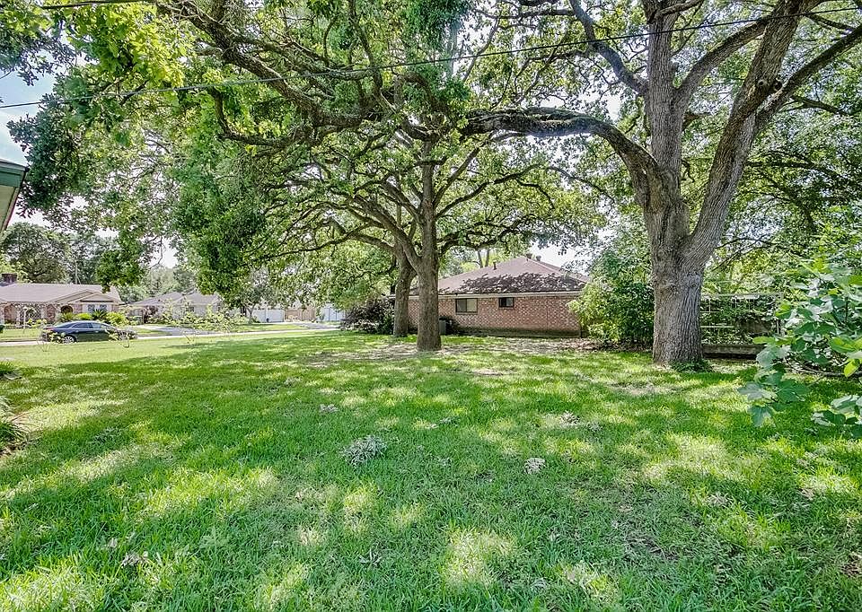 1st image of 6206 Autumn Arbor Dr