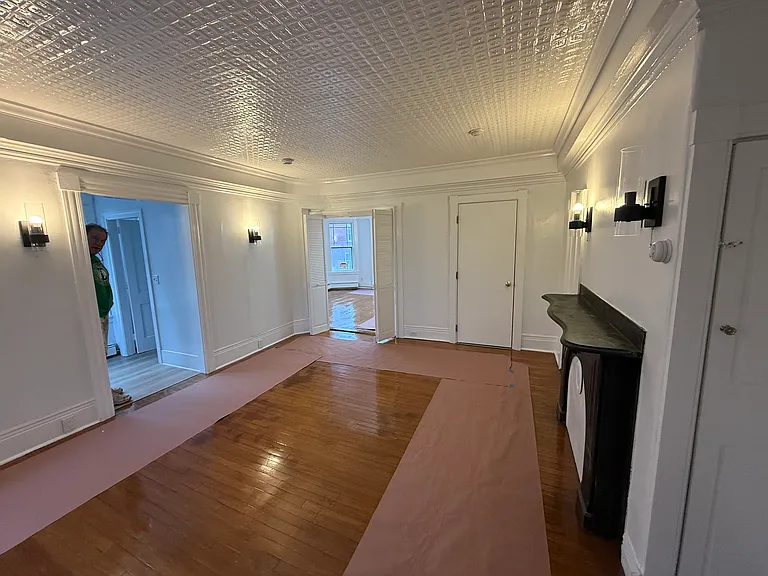 25 Leyden St #2 — Photo 5