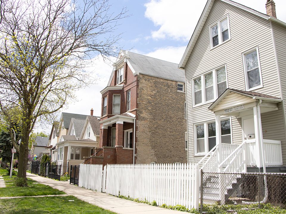 1st image of 3028 N Christiana Ave APT 3