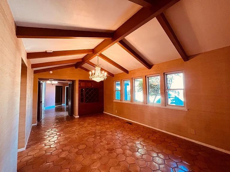 7757 Country Ln — Photo 18