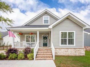 1439 Mantou St, Pascagoula, MS 39567