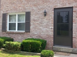 1685 Brodhead Rd APT 7, Coraopolis, PA 15108