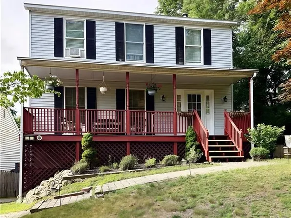 8 Orchard St, West Warwick, RI 02893