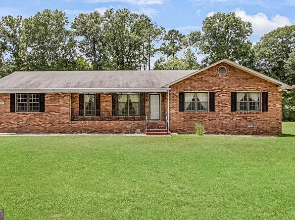 7033 Three Oaks Dr W, Macon, GA 31216