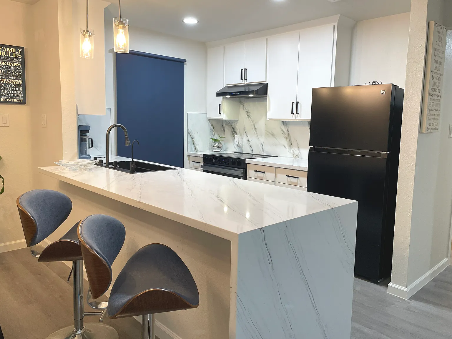 3 bed, 1276 sqft, $2,200 — Photo 4