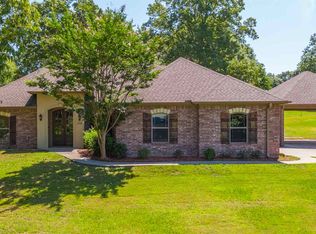 115 Creek Dr, Marshall, TX 75672