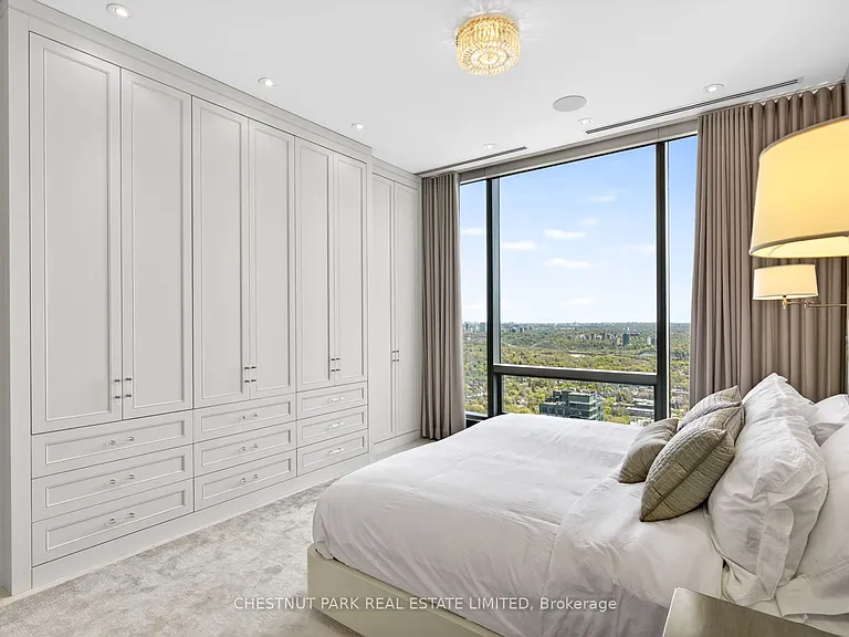 50 Yorkville Ave #4702 — Photo 22