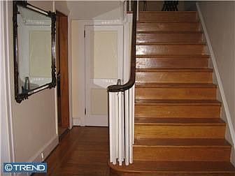 2nd image of 3776 Woodland Ave