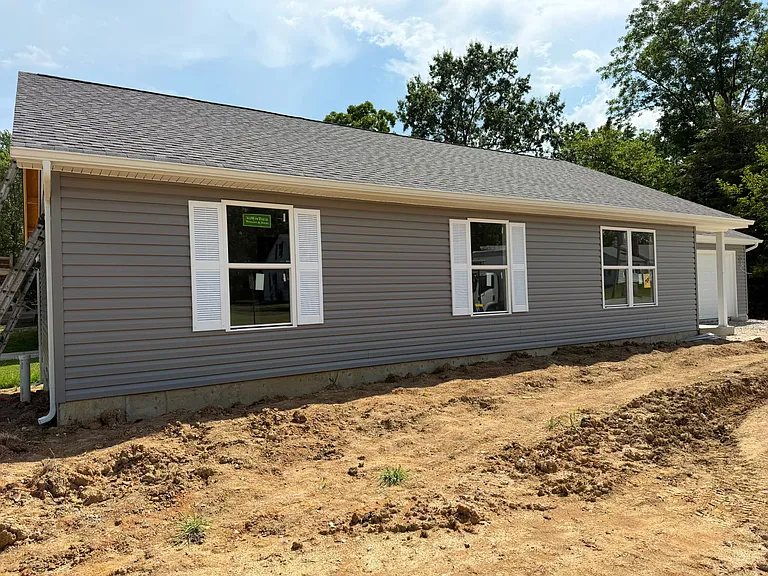 708 Flora Ave — Photo 1