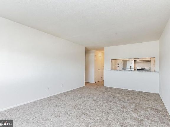 2nd image of 11801 Rockville Pike APT 901