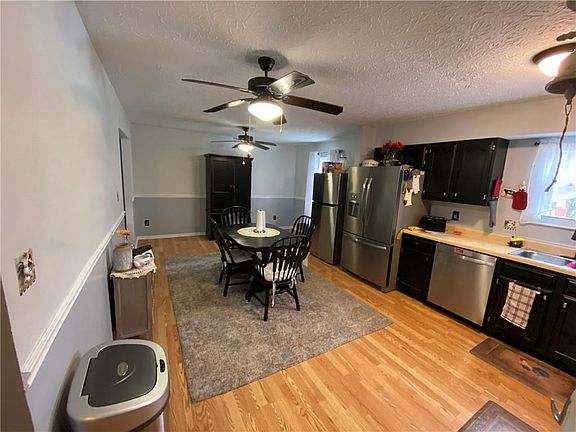 5th image of 3658 Crickwood Dr