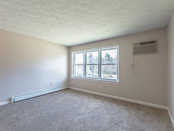 4th image of 1991 Bodwell Rd Unit 26