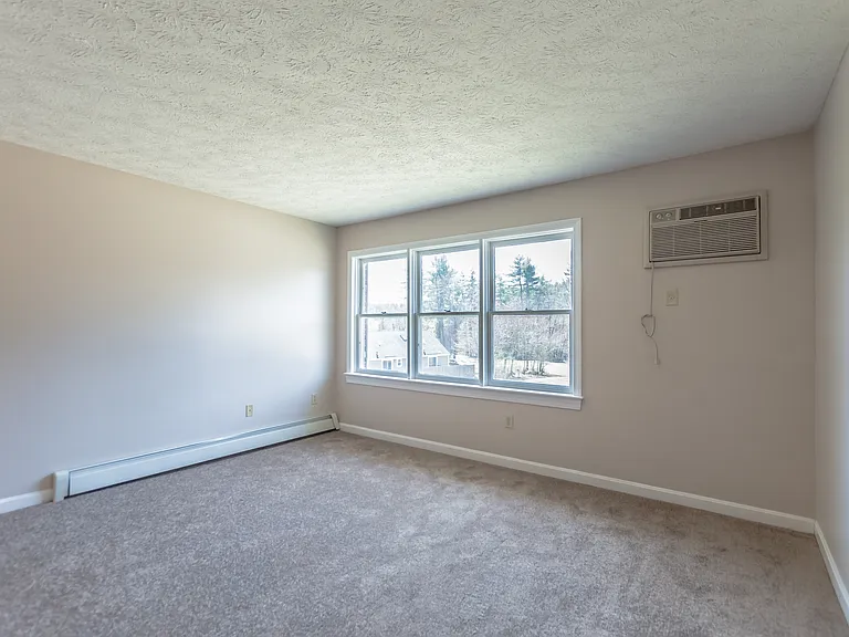 1991 Bodwell Rd #26 — Photo 2