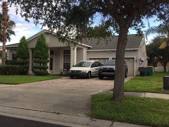 2nd image of 2305 Treetop Ln