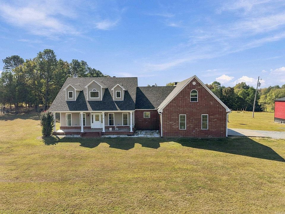 1st image of 75 Cummings Rd