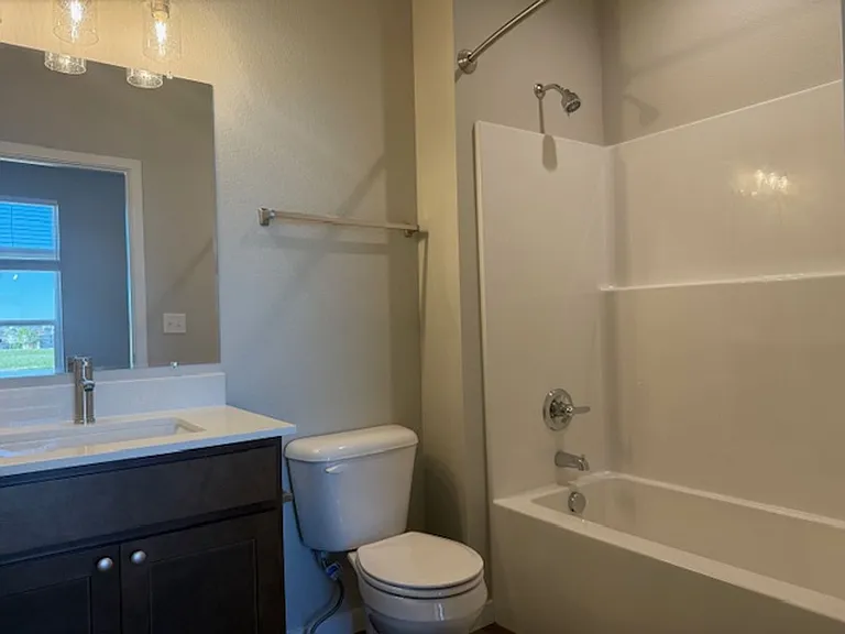 1370 Howling Moon Way — Photo 15