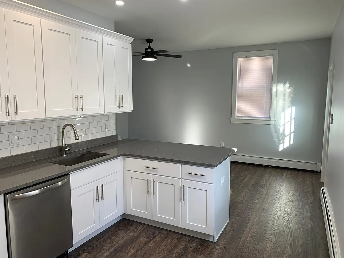 Building Photo - 60B Willett Ave #B