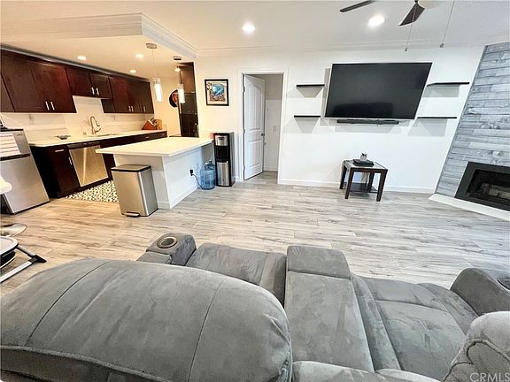 3rd image of 208 Woodland Pkwy Unit 108