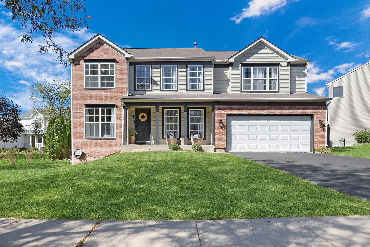 748 Creek Bend Ln photo 1
