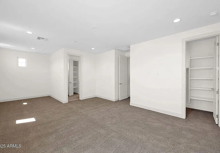 2648 E Longhorn Ct — Photo 28