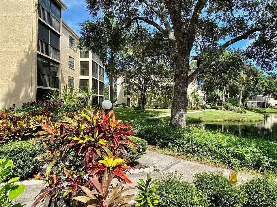 Woodpark At Desoto Square Condominiums 435 30th Ave W Bradenton FL