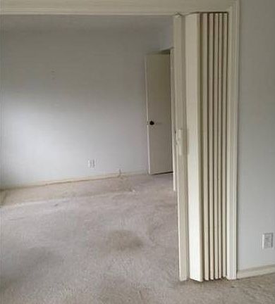 5th image of 6205 Bay Club Dr APT 1