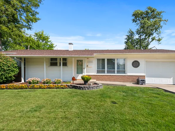 15001 Park Ave, Oak Forest, IL 60452