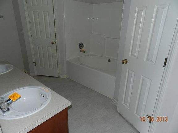 5th image of 2806 Kedzie Dr