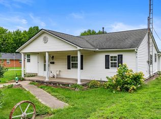 552 N Walnut St, Winchester, IN 47394